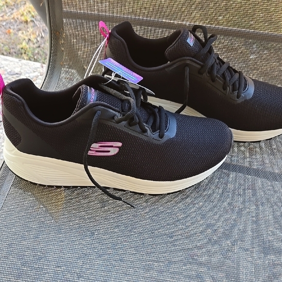 NWT Skechers Womens Go Walk Joy Ecstatic Black and Pink Shoes - Picture 4 of 8